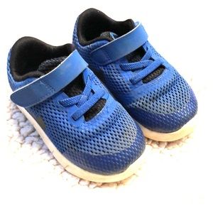 Nike toddler size 8